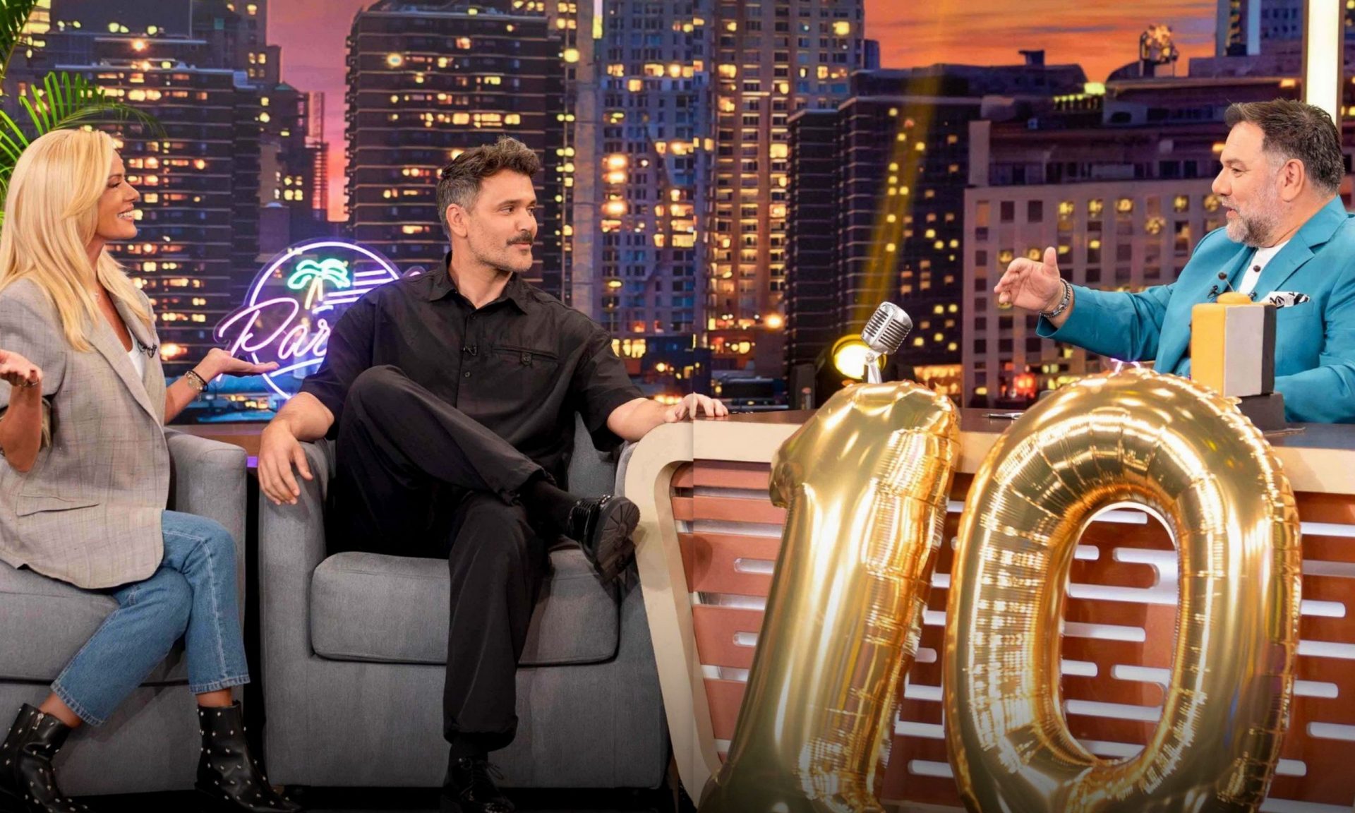 The 2night Show - πρεμιέρα: Η «εισβολή» της Μακρυπούλια με τούρτα & η έκπληξη στον Λεβεντογιάννη!