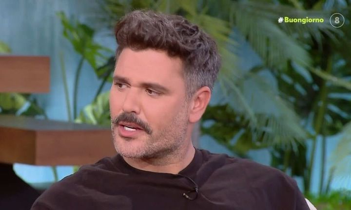 Μιχάλης Λεβεντογιάννης: Η δυσλεξία, το ατύχημα, ο λόγος που δεν οδηγεί και η σειρά, Hotel Elvira