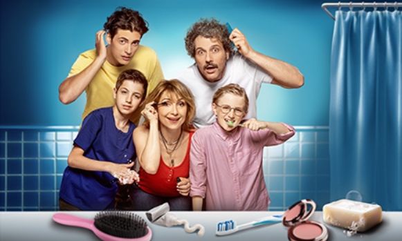  Τρομεροί γονείς: Η οικογένεια αποφασίζει να κάνει ανακαίνιση στο σπίτι