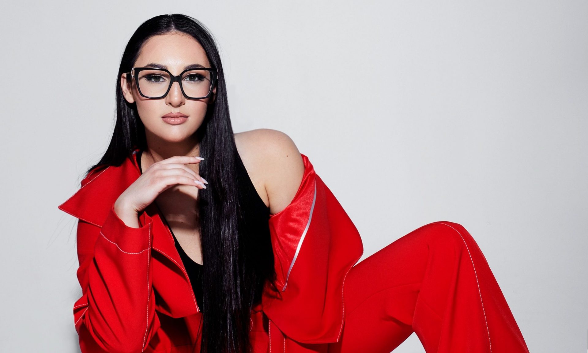 Klavdia: Οι πρώτες δηλώσεις μετά τον χωρισμό από τον OGE - Ο κόσμος έχει σοβαρότερα προβλήματα...