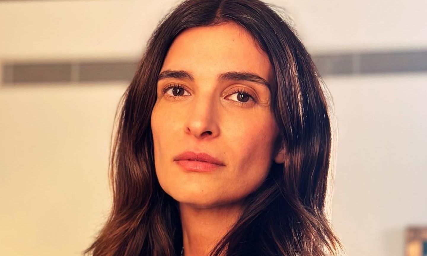 Αντιγόνη Κουλουκάκου: Αποχωρεί από τη Γη της Ελιάς – Το συγκινητικό βίντεο με τον Πασχάλη Τσαρούχα