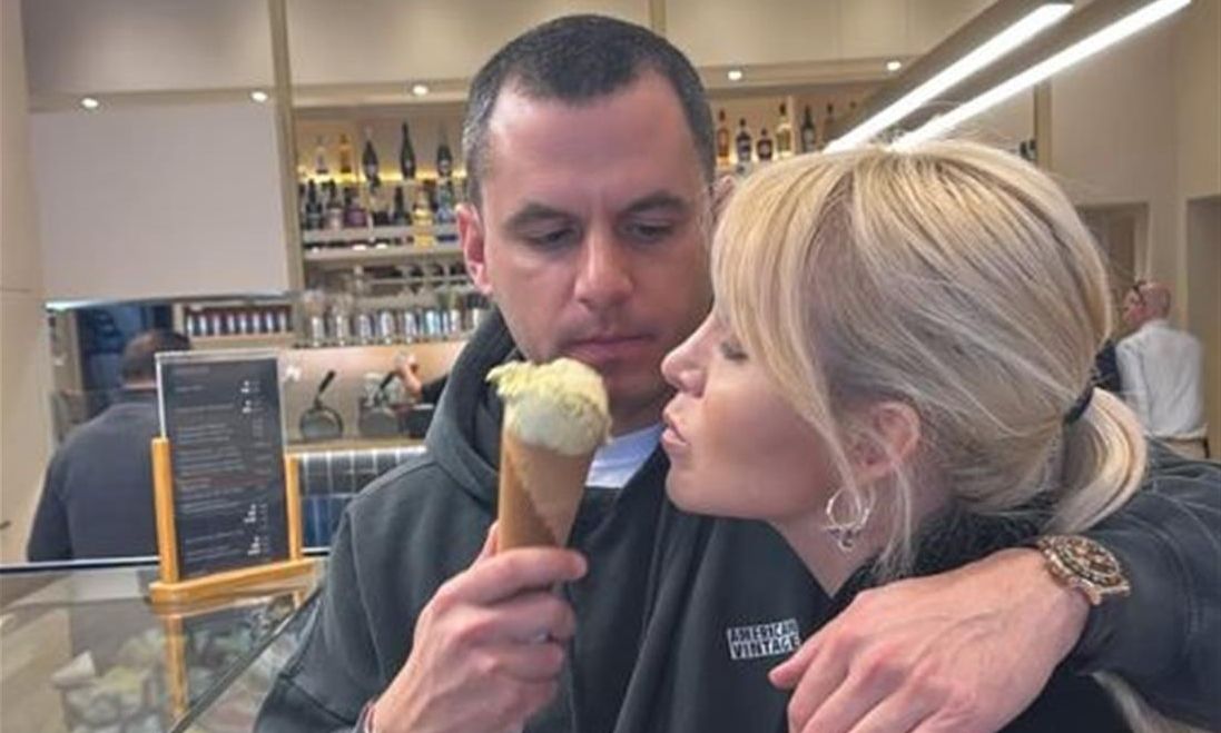 Κατερίνα Καινούργιου - Οι κυριακάτικες λιγούρες της παρουσιάστριας: «Αμαρτία μου»