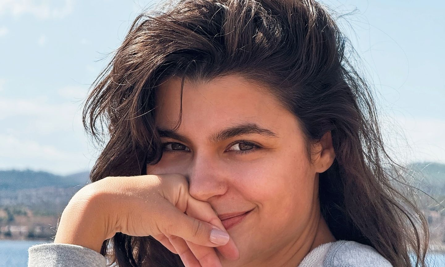 Δανάη Παππά:  Αν αρχίσει η μαμά μου τα «πότε θα παντρευτείς & θα γίνεις μαμά» θα πέσει βρίσιμο...