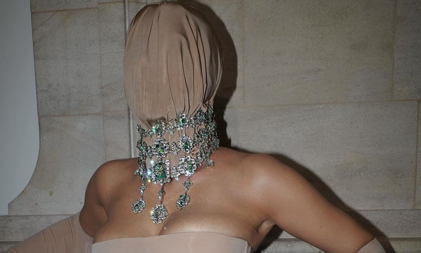 Κιμ Καρντάσιαν: H εμφάνισή της στο Academy Museum Gala 2025 που απογοήτευσε και τα αρνητικά σχόλια