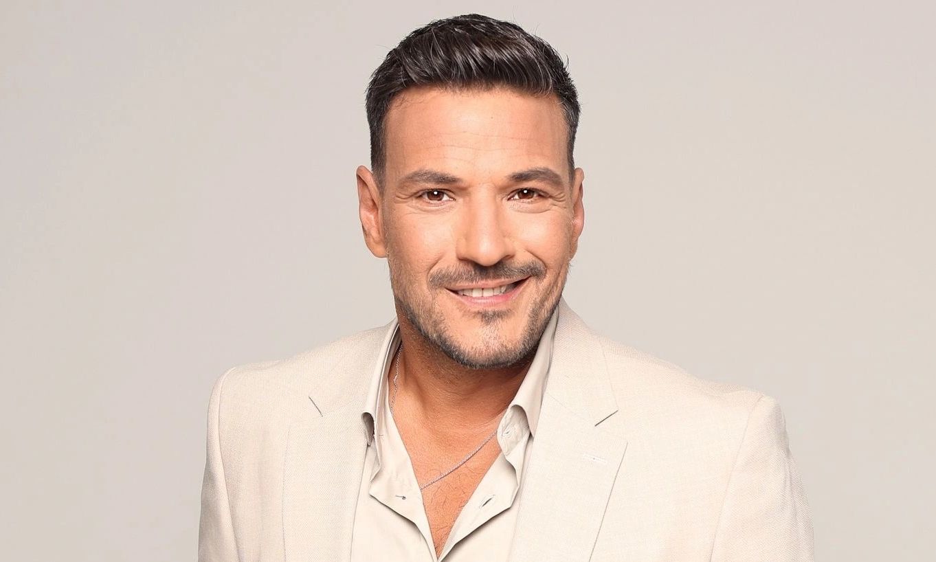 Κώστας Τσουρός: Νέα προσθήκη στην εκπομπή του – Αυτός ο δημοσιογράφος είπε το «ναι»