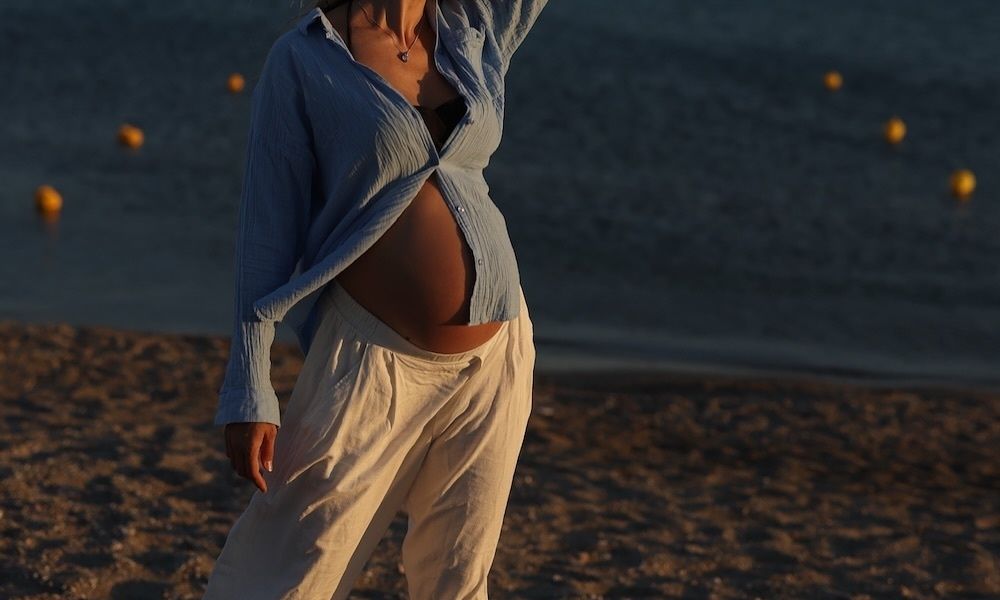 Δεν πρόλαβε να ανακοινώσει τη 2η εγκυμοσύνη της και γέννησε! Οι πρώτες φωτό από το μαιευτήριο