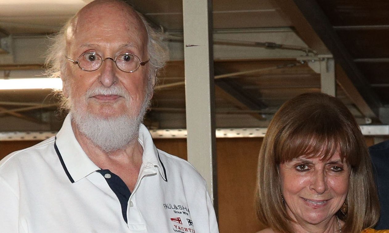 Συγκινημένη η Σακελλαροπούλου για την απώλεια Σαββόπουλου: «Τον είδα χθες, λίγο πριν πεθάνει και...»