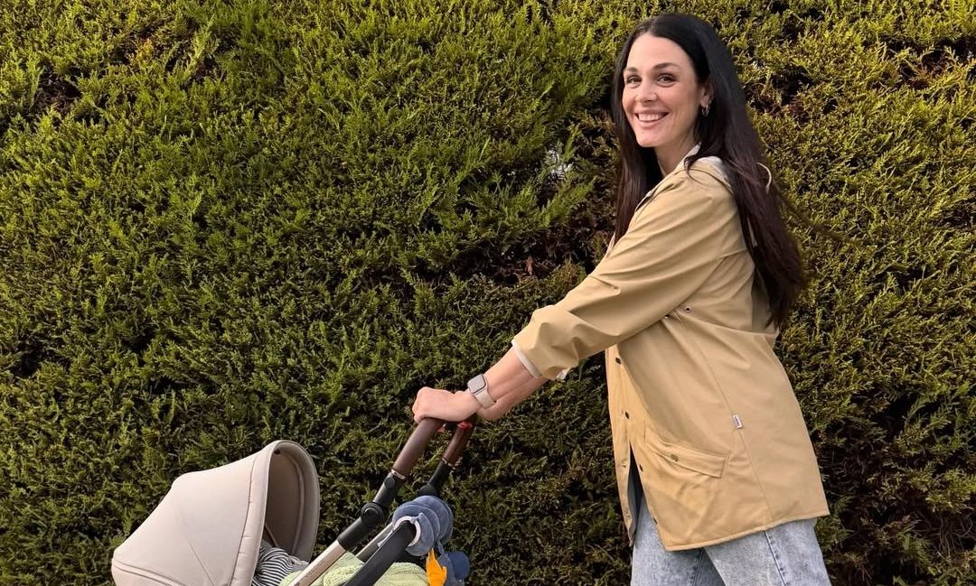 Ιωάννα Τριανταφυλλίδου: Η πιο γλυκιά στιγμή με τον 1,5 μηνών γιο της - Η φθινοπωρινή τους βόλτα!