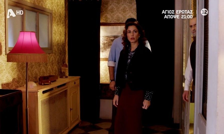 Άγιος Έρωτας: «Χριστινάκι, δες τα βραχιολάκια που σου φέρανε» - Viral στο Χ η Χριστίνα!