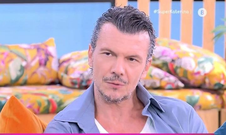 Συγκινεί ο Παπαζήσης: «Για εμένα δεν υπάρχει ζωή χωρίς τον γιο μου, Ιάσονα... Δεν θα θέλω να ζω»