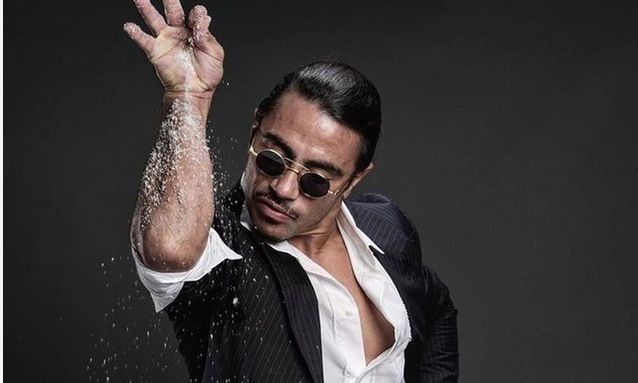 Salt Bae: Η φήμη του καταρρέει! Καταγγελίες για σεξουαλική παρενόχληση και τοξικό περιβάλλον