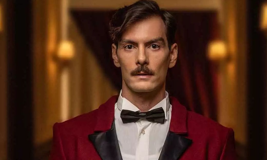 Grand Hotel: Η επιστροφή του Κουκουράκη στα γυρίσματα, η συγκινητική υποδοχή και η απίστευτη ατάκα