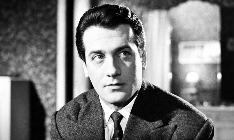 20 χρόνια χωρίς τον Αλέκο Αλεξανδράκη - Η σπουδαία διαδρομή & οι έρωτες ενός gentleman