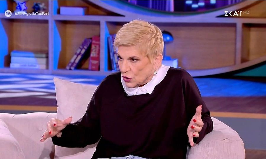 Χρύσα Ρώπα: Το baby sitting, οι πλαστικές επεμβάσεις και ο λόγος που δεν αγαπά την τηλεόραση