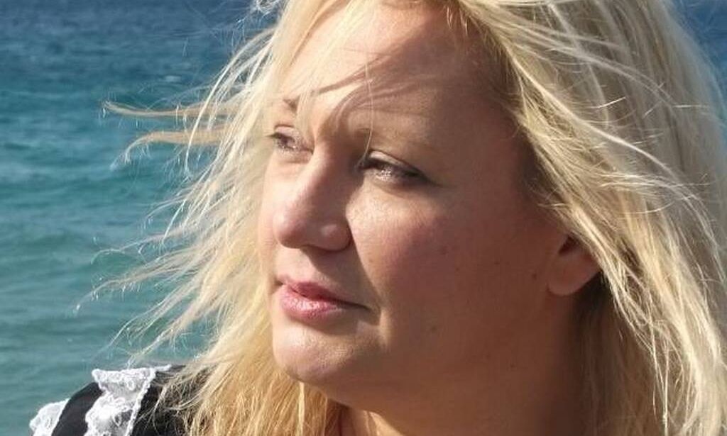 Η σπαρακτική ανάρτηση της Καίτης Φίνου για την αδελφή της: «Έφυγες και άφησες πίσω σου τόσο πόνο»