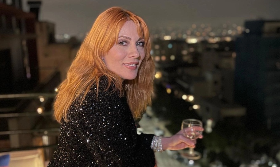 Κάτι τρέχει με τη... Σμαράγδα! Η νέα ζωή & η σχέση με τον επί 23 χρόνια σύντροφό της Θοδωρή Αθερίδη