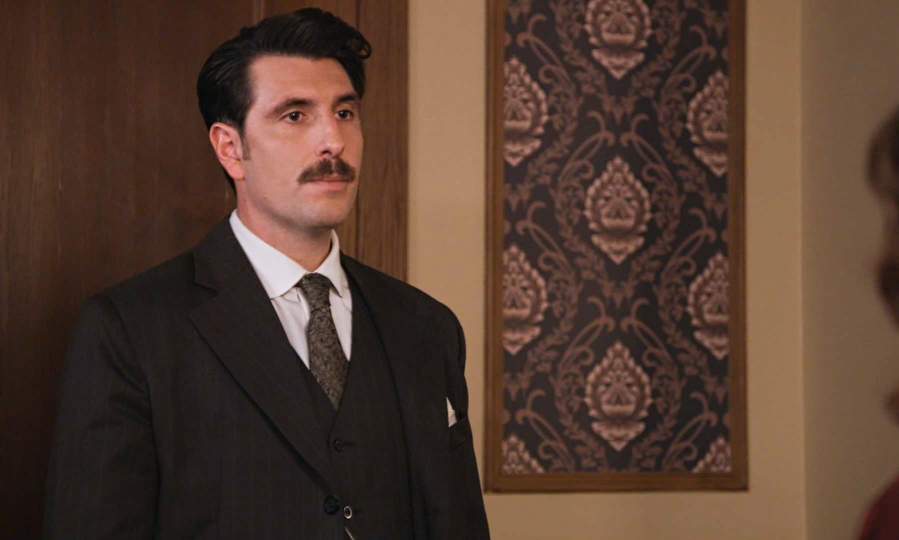 Grand Hotel: O Ρήγας ακούει τον έντονο καβγά Αλίκης και Άρη