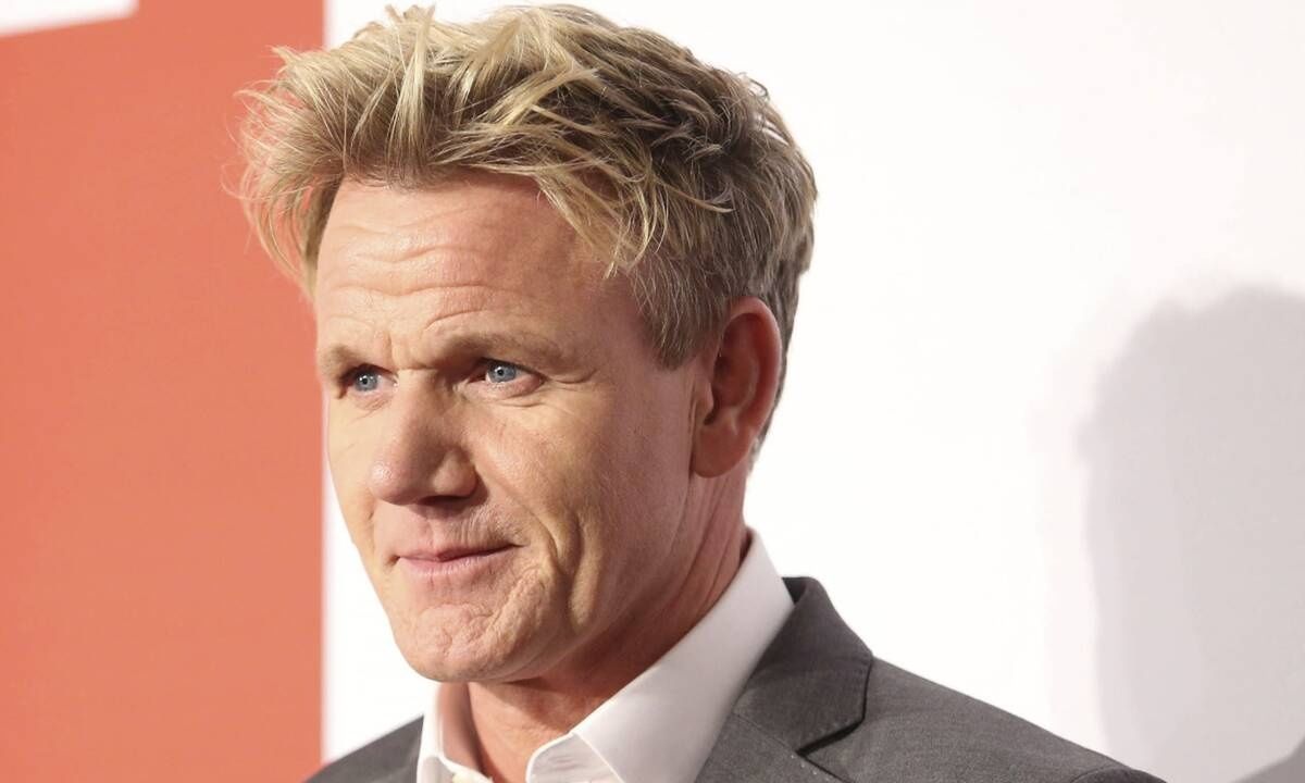 Χαμός στην οικογένεια Ράμσεϊ: Το μπάτσελορ που άναψε φωτιές και η πεθερά που έμεινε εκτός γάμου