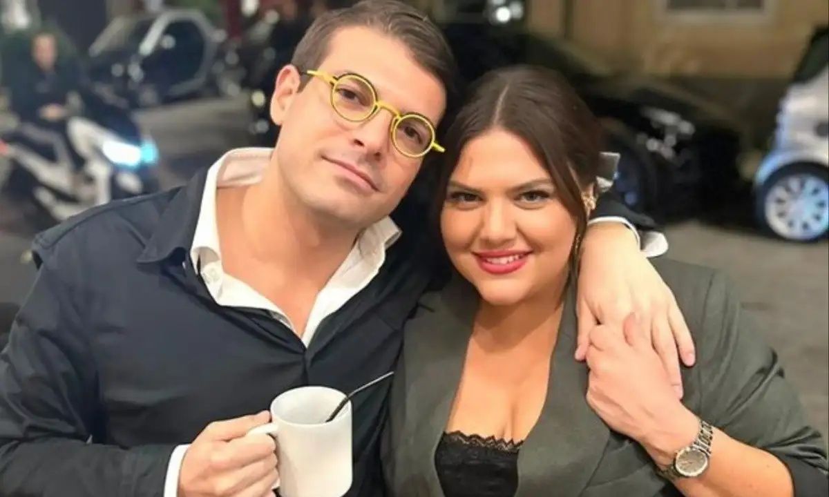 Δανάη Μπάρκα: Ευχήθηκε δημόσια στον Φίλιππο Τσαγκρίδη - Η φωτό από τη βιντεοκλήση τους