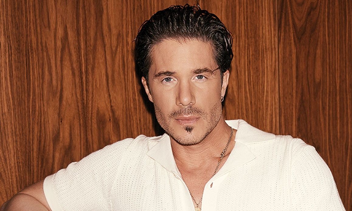 «Είπα στον Οικονομόπουλο σε ένα παιχνίδι που είχε πάει, ''θα πεθάνεις τραγουδιστής & επιτυχημένος''»