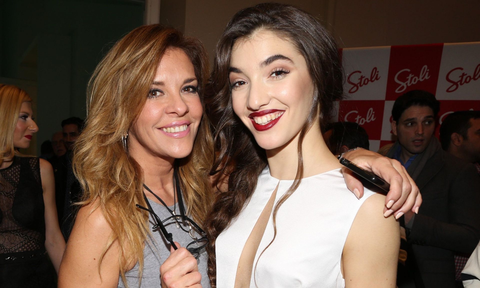 Μαίρη Μηλιαρέση για την κόρη της Σοφίνα Λαζαράκη: «Είχα άγχος αν θα συμπαθήσει τον σύζυγό μου»