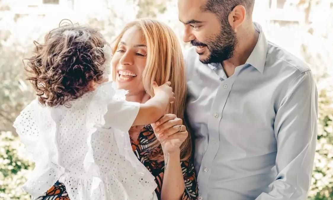 Μαρία Ηλιάκη: Το σαλόνι της μεταμορφώθηκε στο απόλυτο χριστουγεννιάτικο παραμύθι