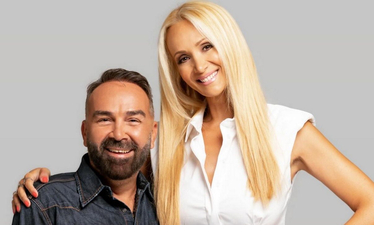 Σε mood Χριστουγέννων η οικογένεια Γκουντάρα-Κάκκαβα - Στόλισαν δέντρο μαζί με τους γιους τους!