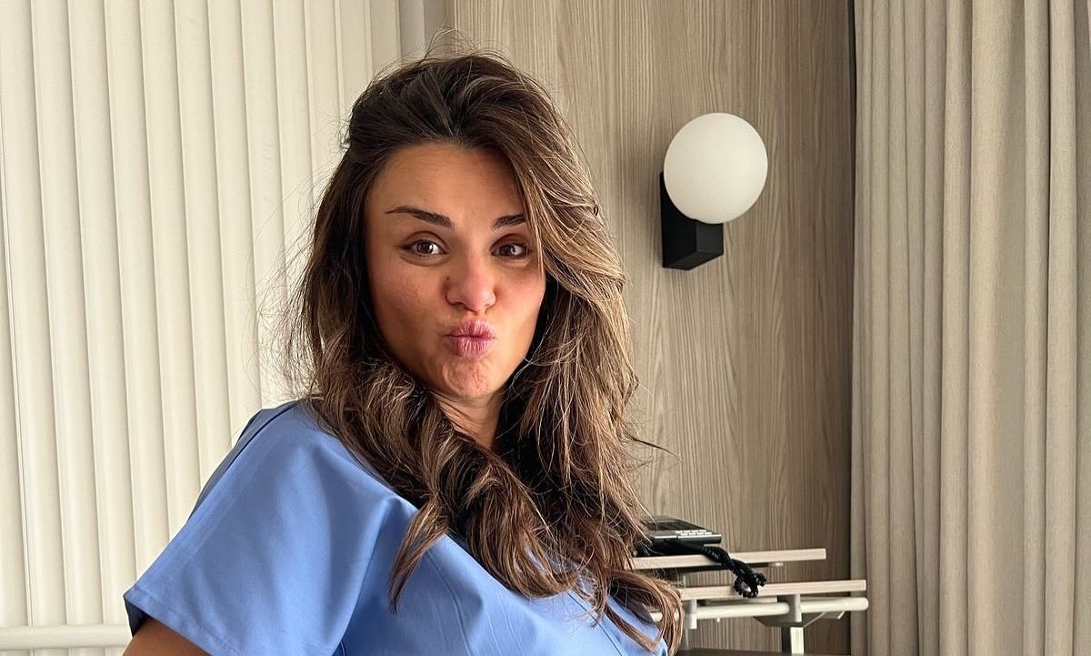 Ελένη Τσολάκη: Οι αδημοσίευτες φωτό από το μαιευτήριο  και η συγκίνηση: «Τέτοια ώρα θα ερχόσουν…»