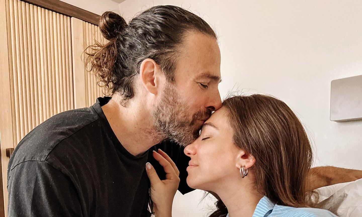 Βαλαβάνη – Μόργκαν: Τα πρώτα ονειρεμένα Χριστούγεννα με τον γιο τους! Στόλισαν το σπίτι τους