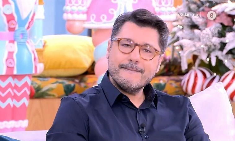 Κωνσταντάρας: «Τα φετινά Χριστούγεννα θα είναι πολύ δύσκολα. Η μητέρα μου τραβάει το μεγάλο ζόρι»