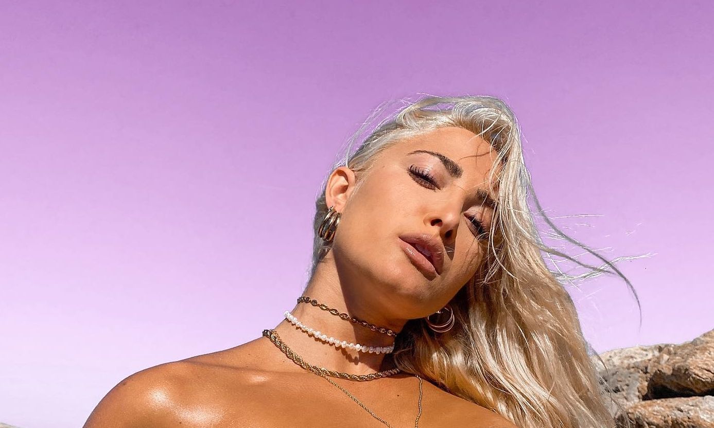 Ιωάννα Τούνη: Το χιουμοριστικό βίντεο για τα «στάνταρ» στις σχέσεις & η ατάκα που έγινε viral