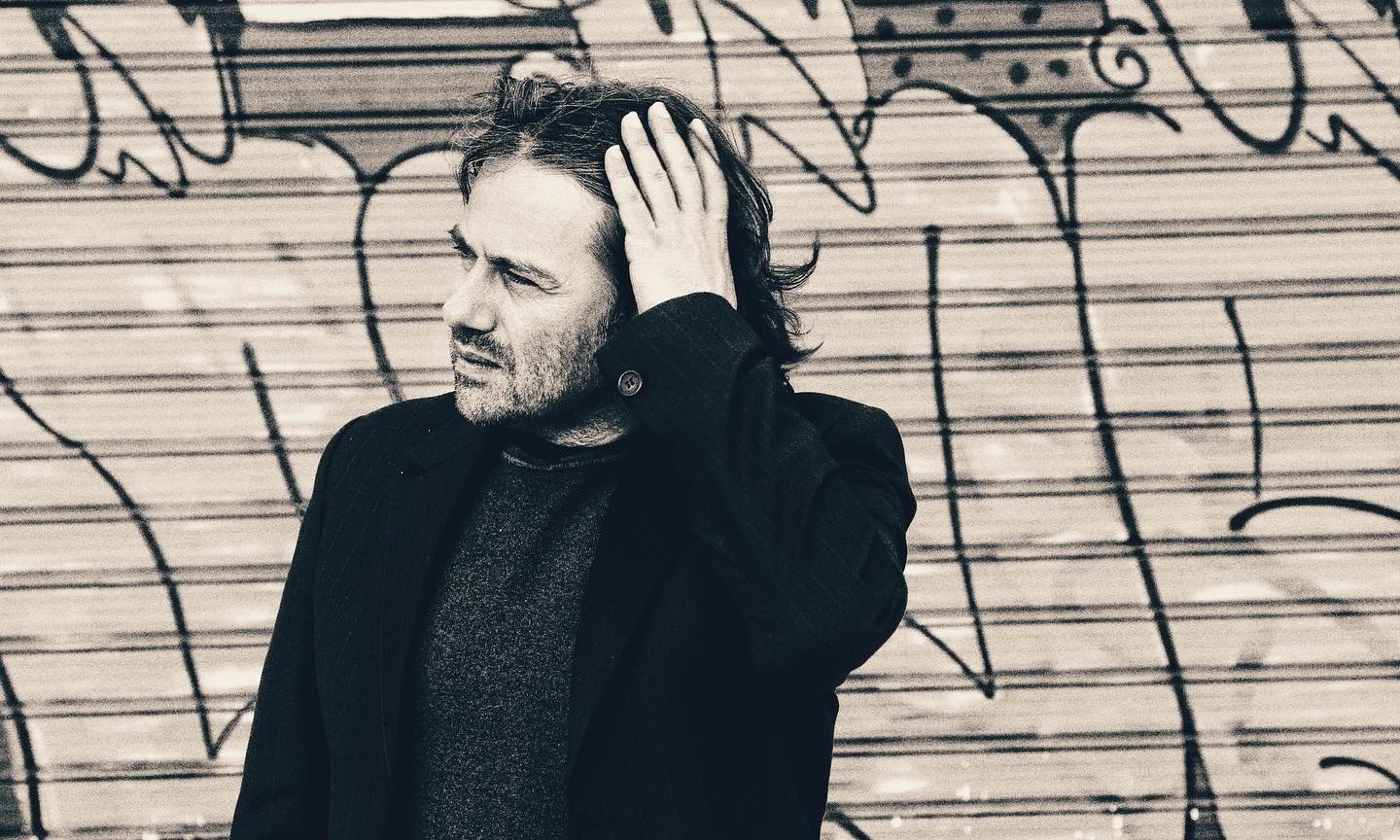 Μάνος Πυροβολάκης: Με τη μουσική κάνω ένα μοίρασμα με τον κόσμο και μετά υπάρχει μια λύτρωση