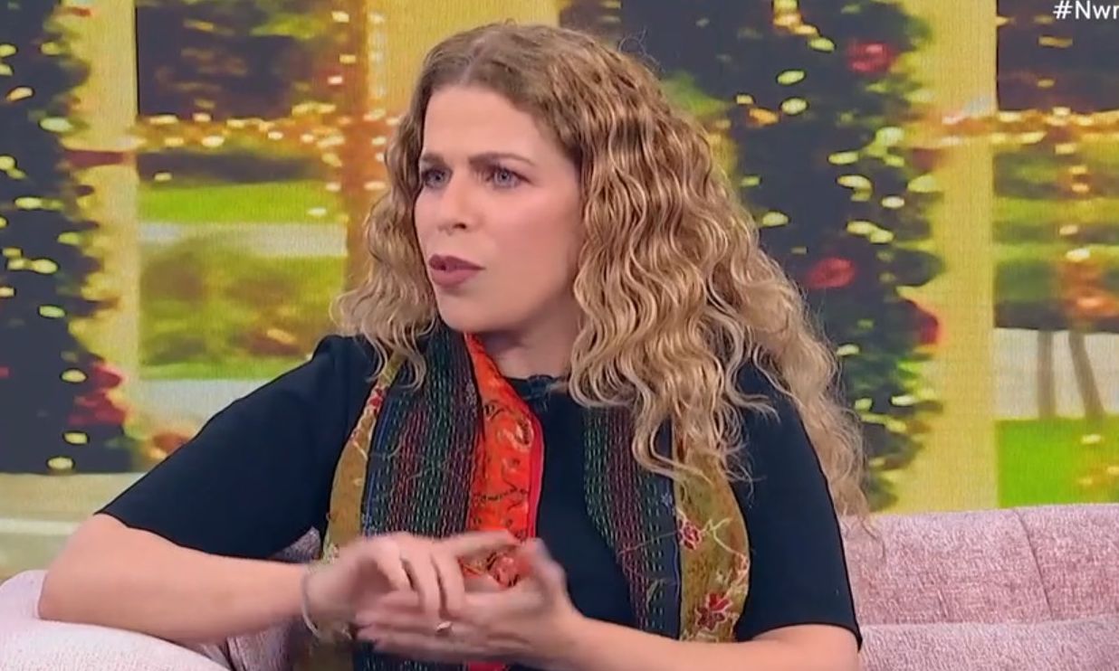 H απίστευτη ιστορία της Βιολέτας Ίκαρη – «Ήρθα για να γίνω κομμώτρια. Όχι για να γίνω τραγουδίστρια»