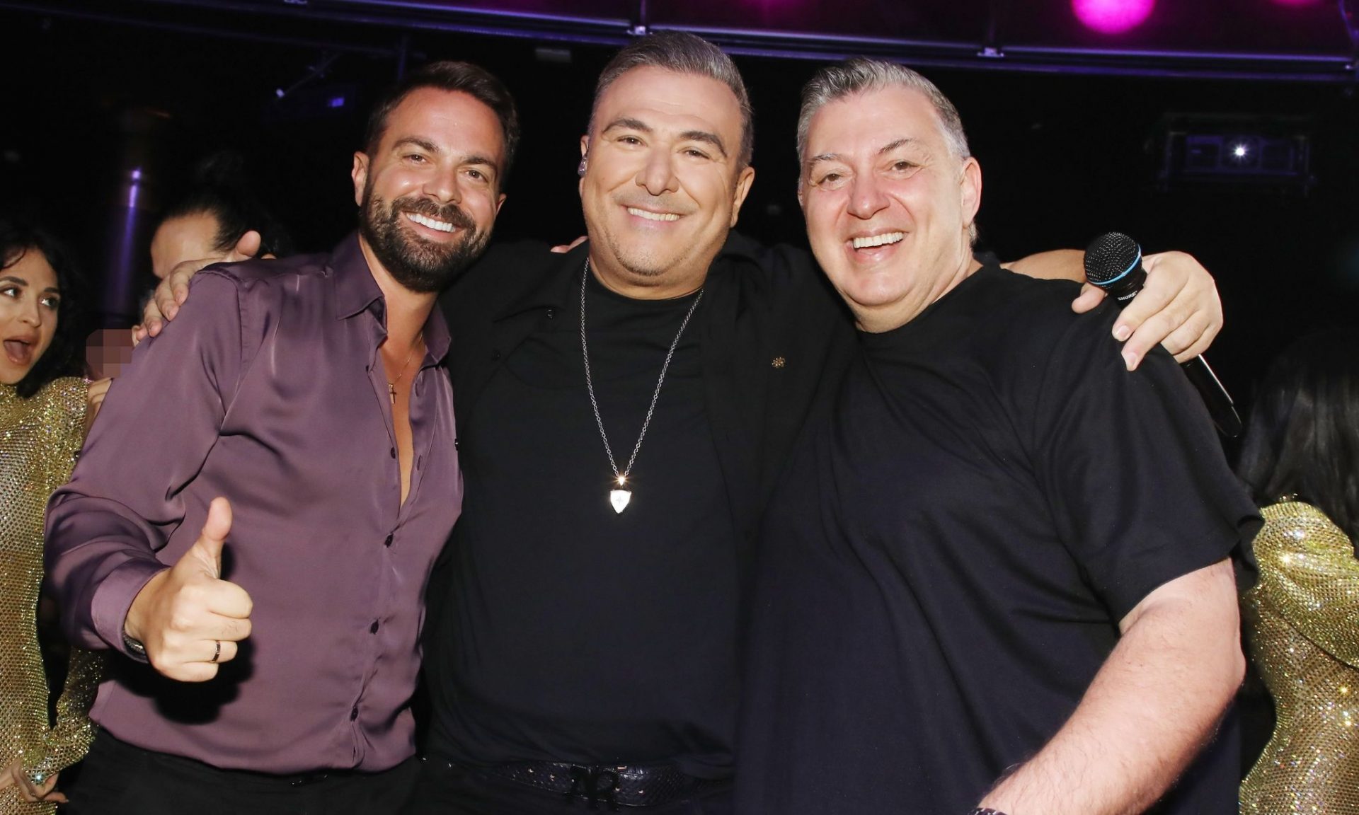 Μακρόπουλος και Βρεττός διασκέδασαν στο NOX – Λαμπερές παρουσίες για μια ακόμη βραδιά