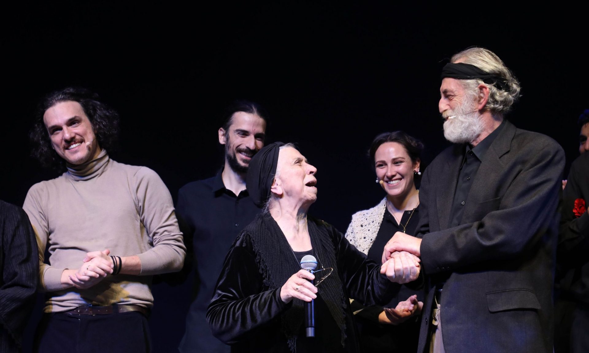 Πρεμιέρα για την παράσταση ο «Αρχάγγελος της Κρήτης» - Η εμφάνιση της Ουρανίας Ξυλούρη