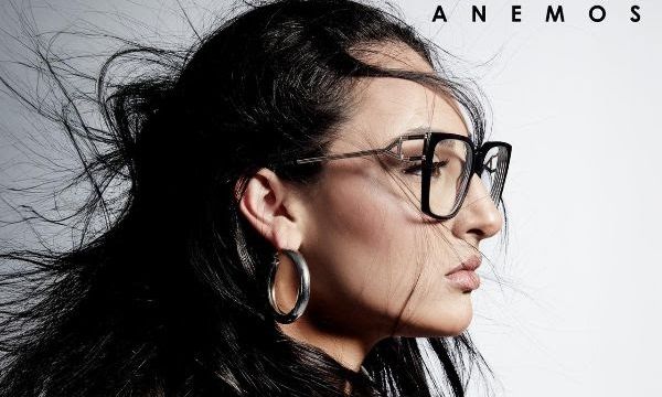 Klavdia - «Άνεμος»: Tο νέο της τραγούδι που συνδυάζει το μοντέρνο με το παραδοσιακό