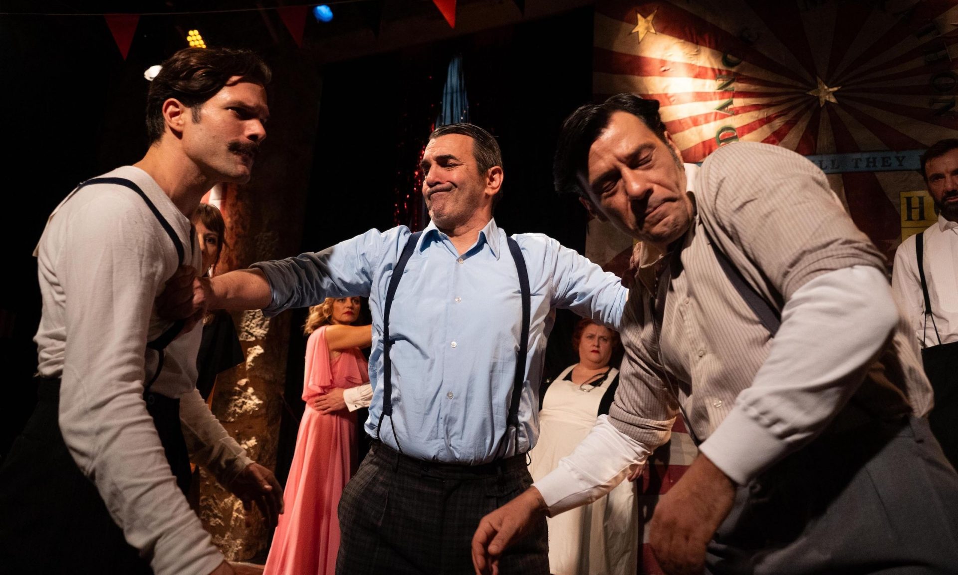 Ο Γιώργος Σεϊταρίδης επιστρέφει στο θέατρο με την σύζυγό του - Οι πρώτες φωτό από την παράσταση