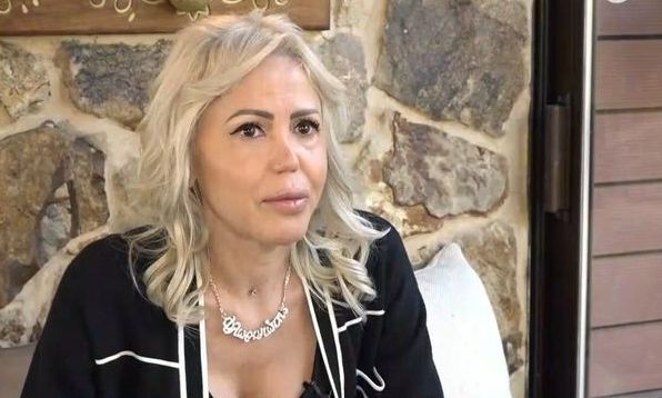 Άννα Φλωρινιώτη: Η δουλειά σε κομμωτήριο, ο πόνος για την απώλεια του αδελφού της & η 20χρονη κόρη