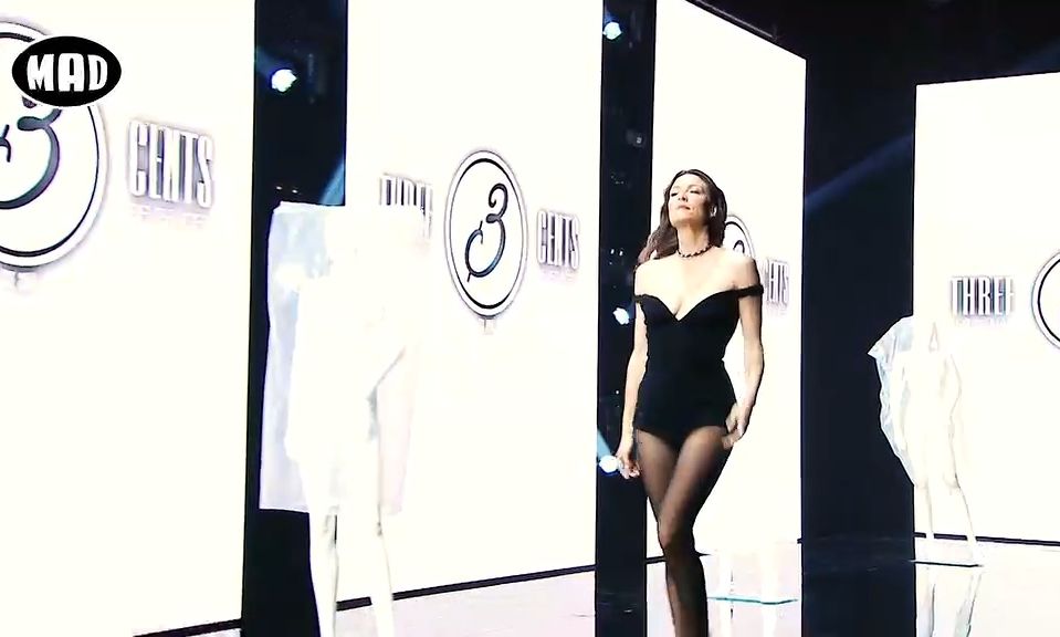 ΜadWalk 2025: Η Βίκυ Καγιά έκοψε την ανάσα στο catwalk - Το εντυπωσιακό χορευτικό με τον Σάκη Ρουβά