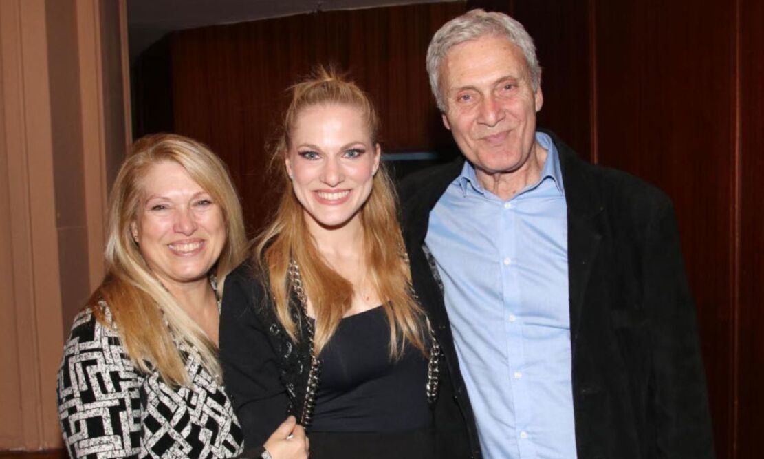 Αλμπέρτο Εσκενάζυ: Συγκινεί η σύζυγός του, Μαίρη – «Ήμασταν από παιδιά μαζί»