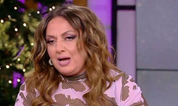 Μουτίδου για δημόσια αντιπαράθεση Τούνη-Αλεξάνδρου: «Αναγκάζονται και αυτοσκηνοθετούνται»