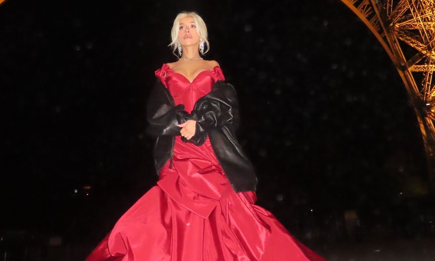 Υψηλή ραπτική χωρίς όρια: Η Σήλια Κριθαριώτη ντύνει 3 super stars!