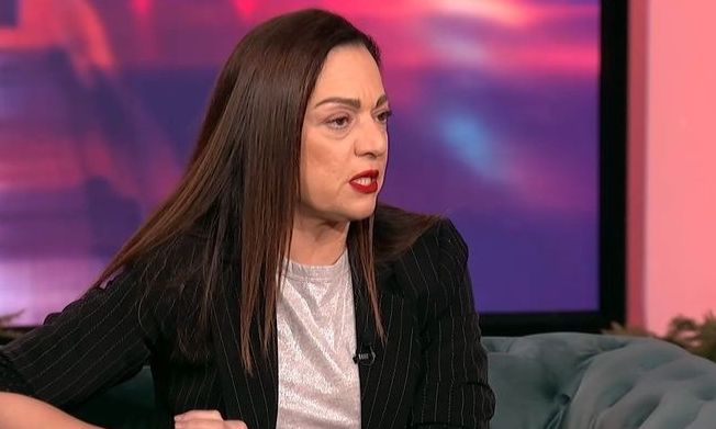 Ελένη Καρακάση: «Συνειδητοποίησα ότι είχα καταπιέσει πάρα πολύ την ανάγκη μου να νιώσω τη μητρότητα»