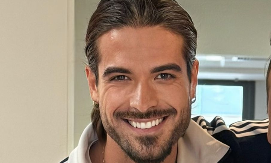 «Κλαίω από την χαρά μου» - Ο Άρης Μουγκοπέτρος έβαλε το πρόσθετο μέλος στο χέρι του