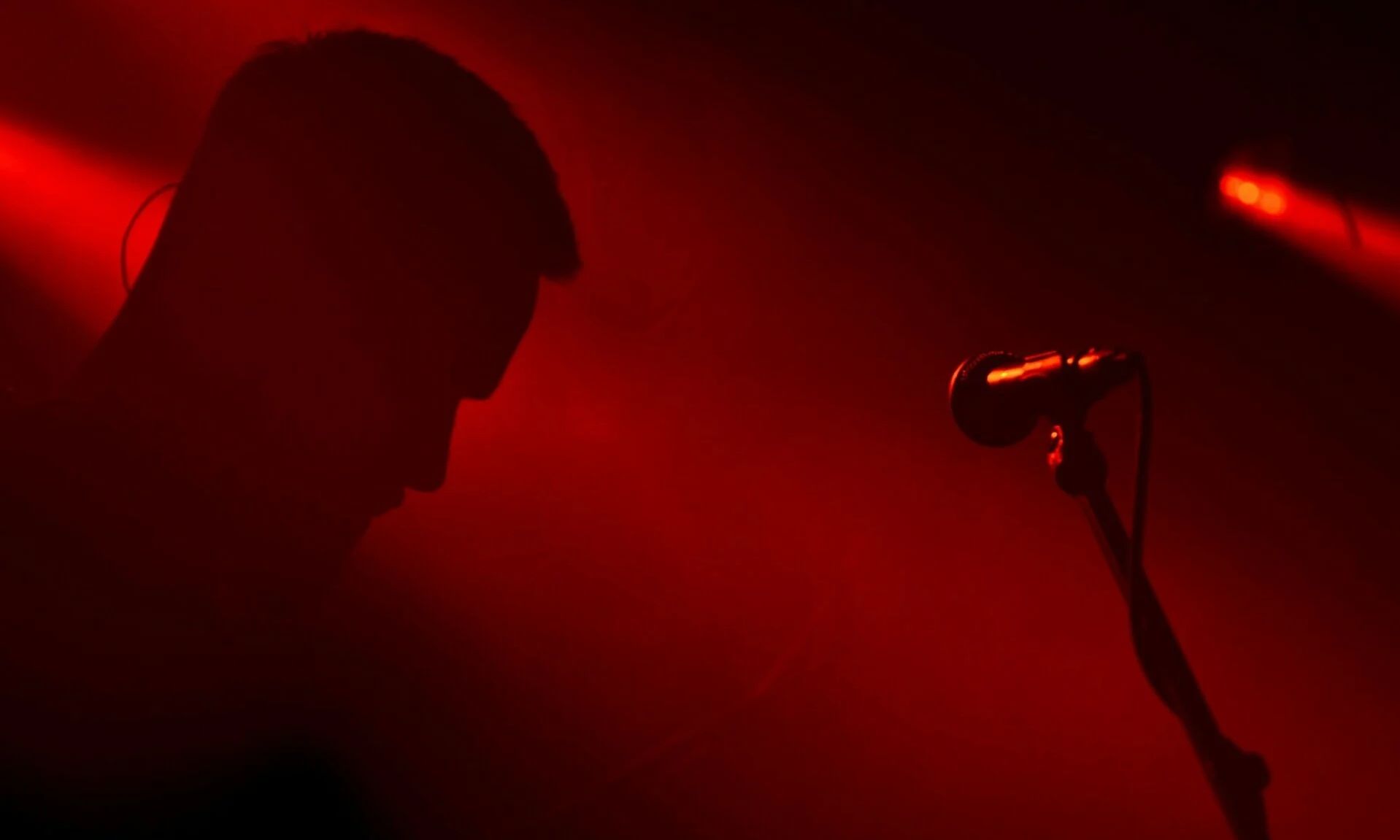 Σήμερα η μήνυση στον τραγουδιστή - Ο καταγγέλλων στην εισαγγελία & ο νησιώτης πρώην παίκτης reality