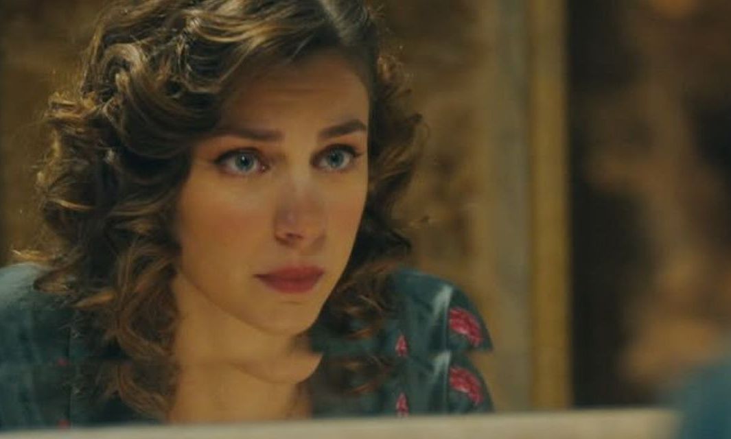 To σπίτι δίπλα στο ποτάμι – Η Ιουλία μένει έγκυος