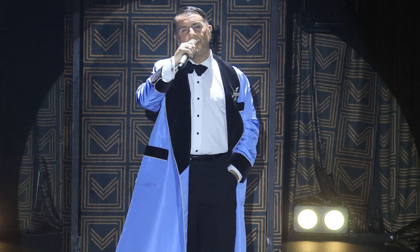 «Δέχτηκα παρενόχληση και απειλές για τη ζωή μου» - Συγκλονίζει πρώην συνεργάτιδα του Μαζωνάκη