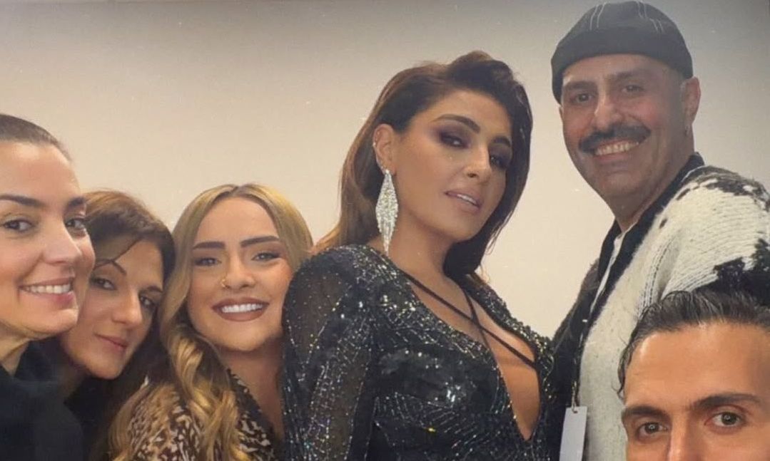 Έλενα Παπαρίζου: Επιστρέφει απόψε στο Voice μετά την περιπέτεια υγείας της - Η φωτό από το καμαρίνι