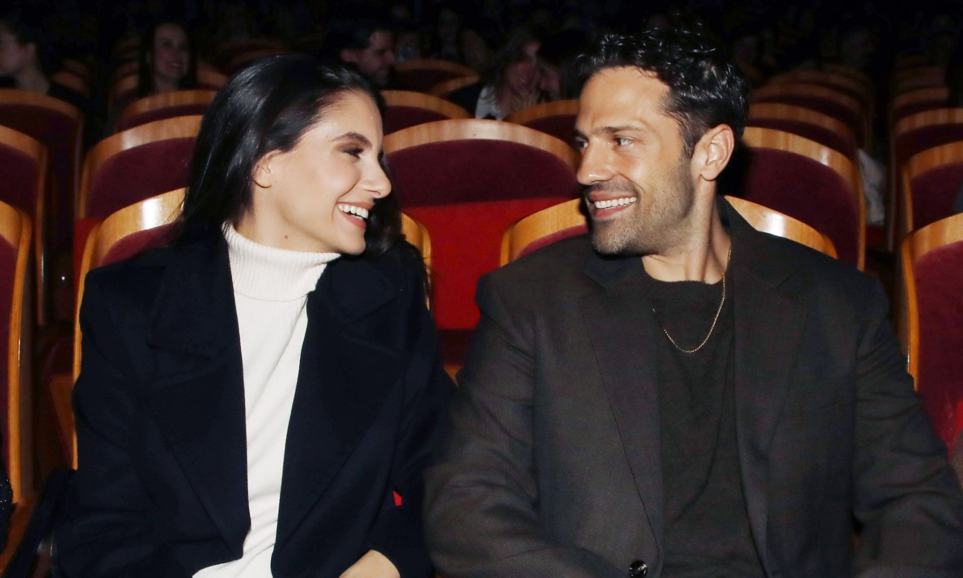 Αργυρός: Σπάνια φωτογραφικά κλικ με τη σύζυγό του Αλεξάνδρα Νίκα, τους γονείς και τον αδελφό του!