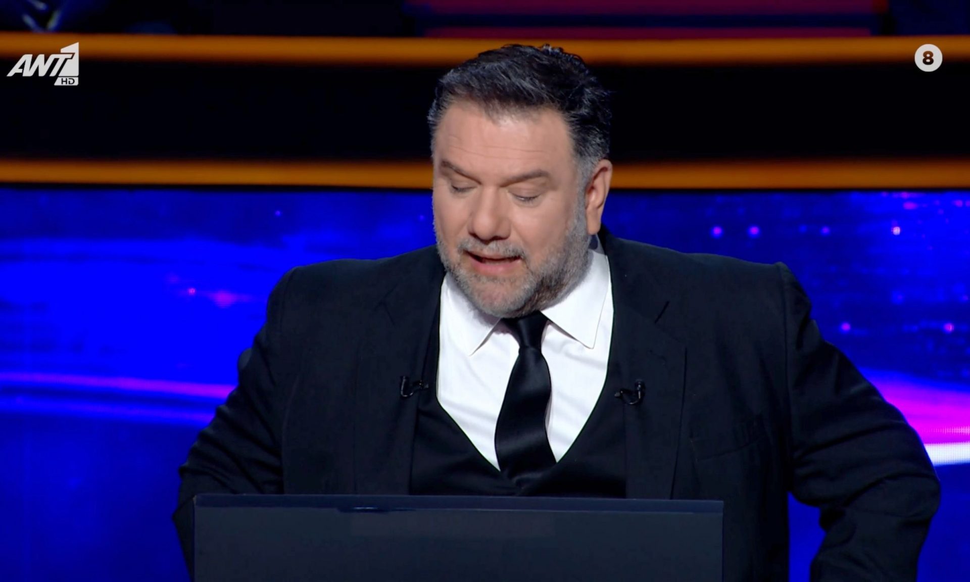 Σοκαριστική σύμπτωση στον “Εκατομμυριούχο” - Έγινε ερώτηση ενώ λίγο νωρίτερα ανακοινώθηκε ότι πέθανε